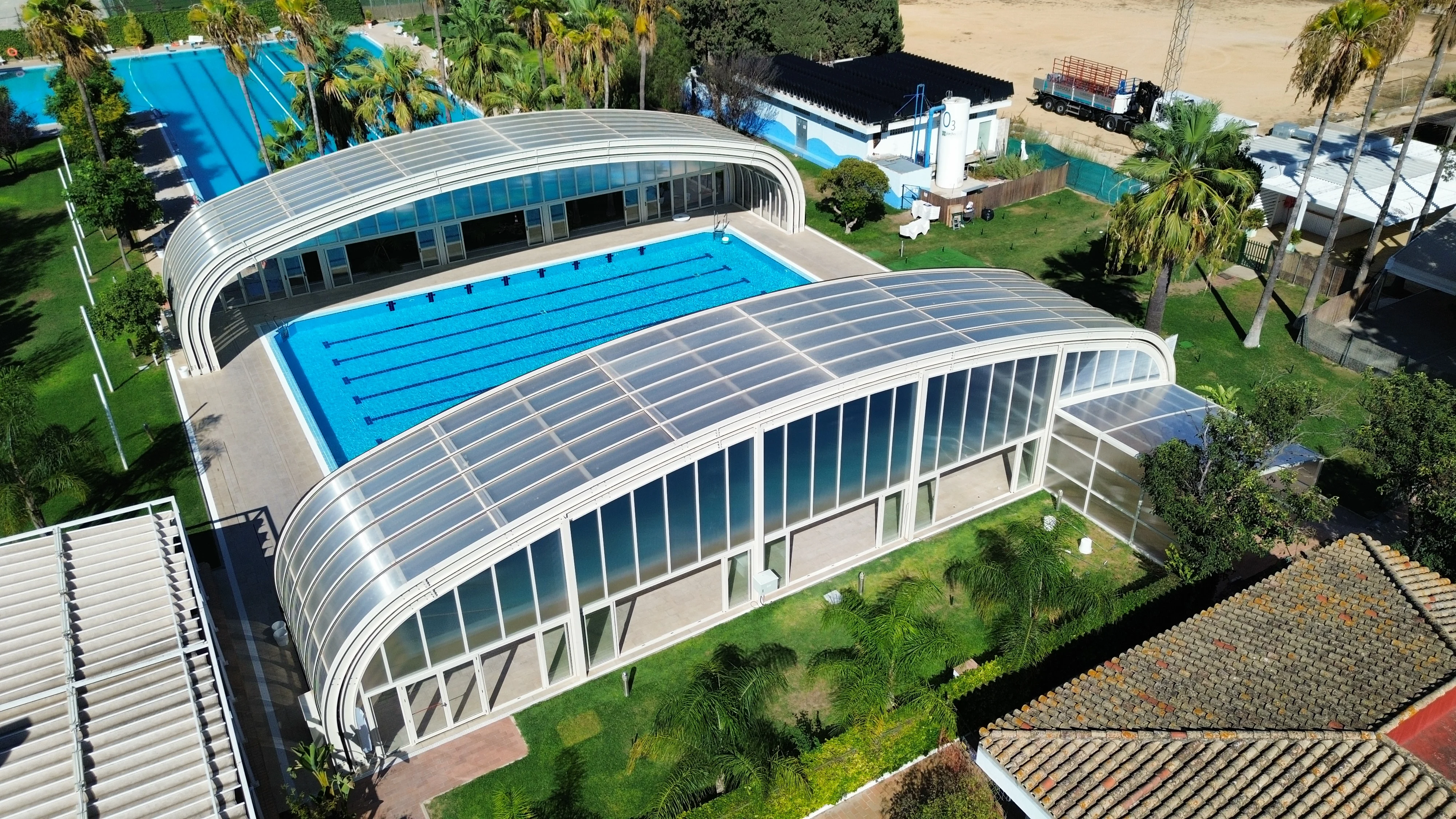 cat/cobertes-de-piscines/cobertes-piscines-grans/vega-master-telescopica-cat/