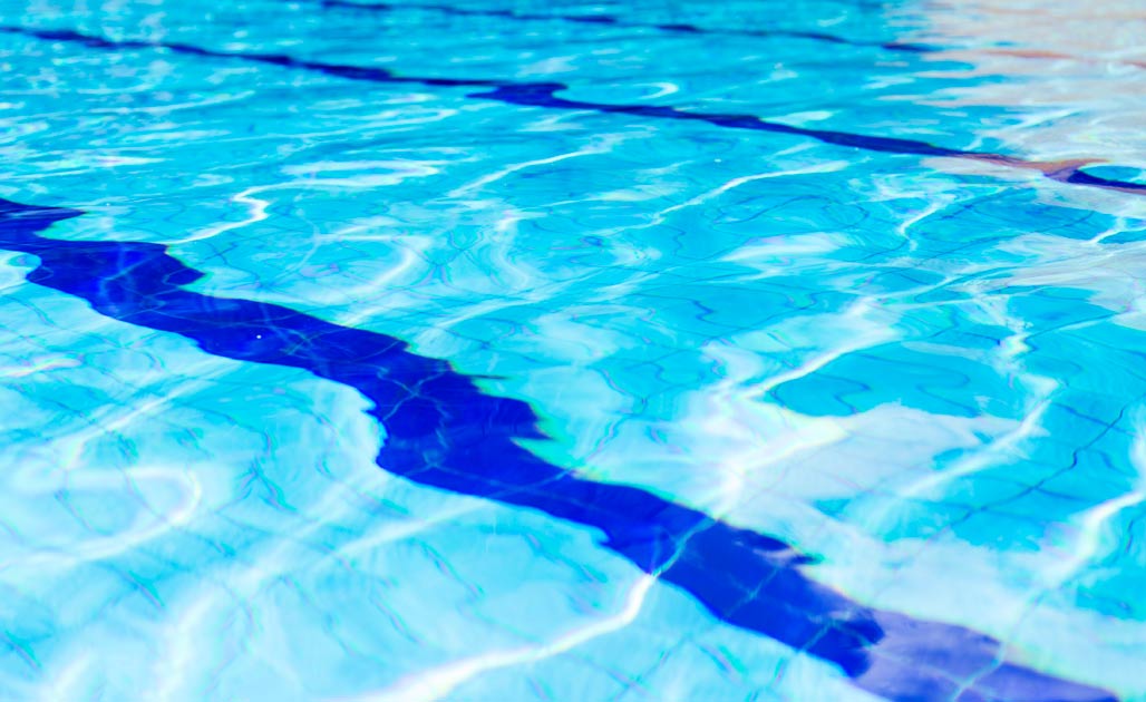 como-equilibrar-los-niveles-de-sal-piscina