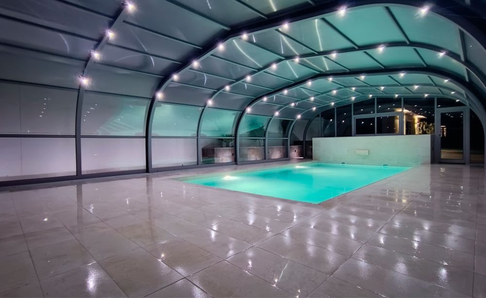 cubiertas-de-piscinas-iluminadas-leds