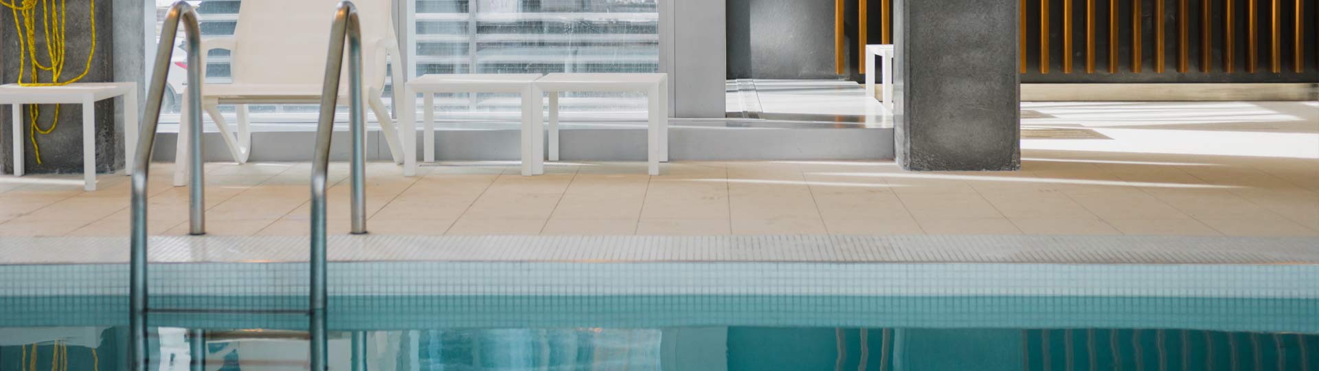 mejores-accesorios-cubiertas-de-piscinas