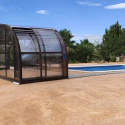 /cubiertas-de-piscinas/cubiertas-altas-para-piscinas/vega-sun-telescopica/